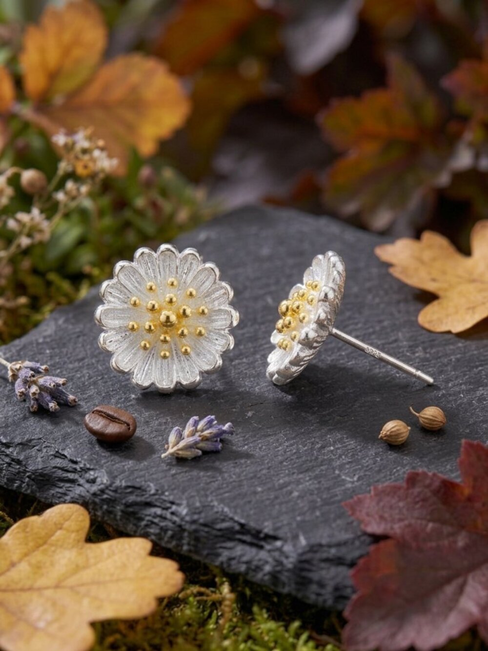 Daisy Flower Stud Earrings S925 Sterling Silver Gold Tone Center Floral 0.25"